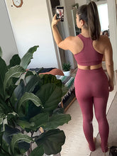 Load image into Gallery viewer, Women’s Yoga Outfits 2 piece Set Workout Tracksuits Sports Bra High Waist Legging Active Wear Athletic Clothing Set (Small, 1917 Living Coral)
